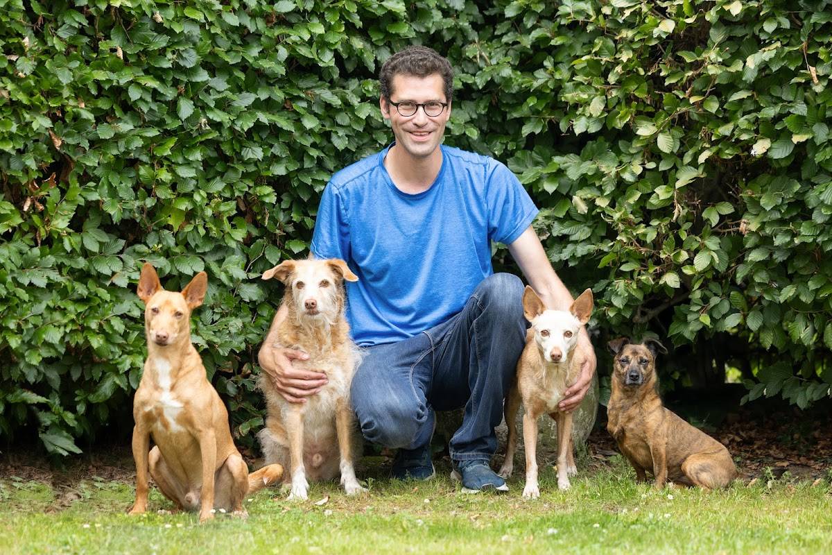 Tierarzt Maximilian Welter - Manualtherapie für Pferd & Hund