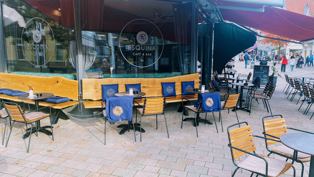 Esquina Café & Bar