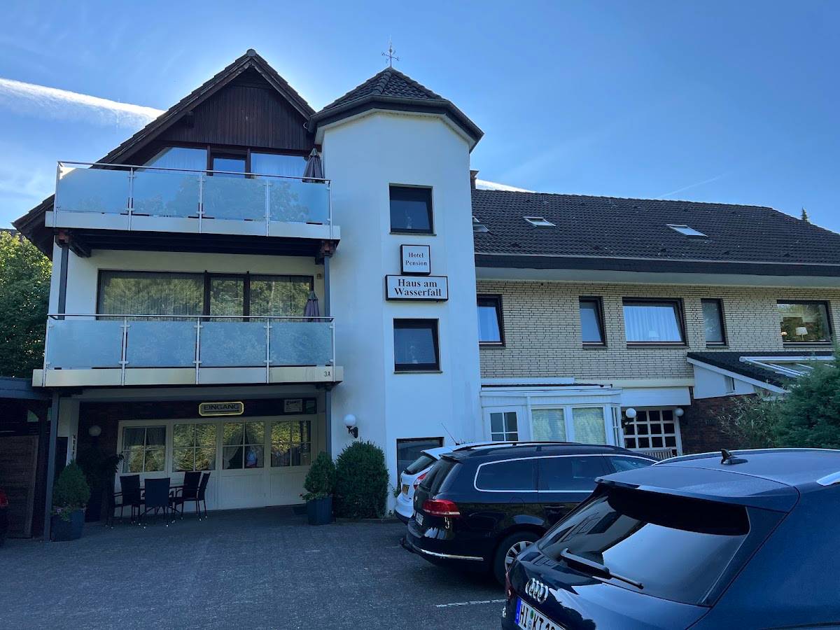 Haus am Wasserfall